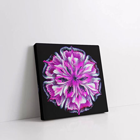 Mor Çiçeğin Büyüsü Kanvas Tablo