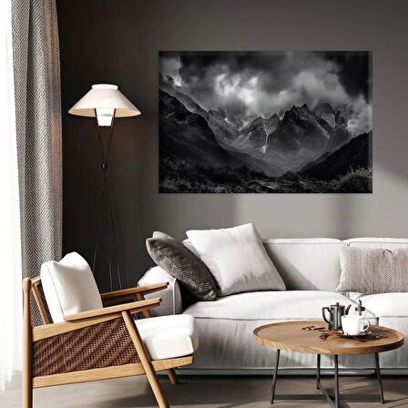 Dağların Arasında Kanvas Tablo