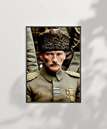 Çerçevesiz Poster Cephedeki Lider