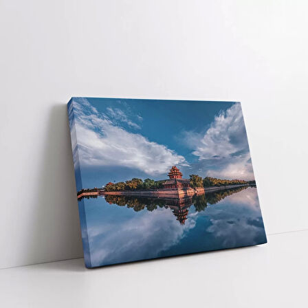 Yansıyan Göl Kalesi Kanvas Tablo