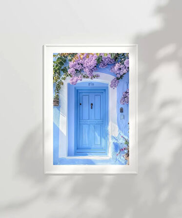 Çerçevesiz Poster Çiçeklerin Ardındaki Kapı