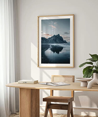 Çerçevesiz Poster Yansıyan Zirveler