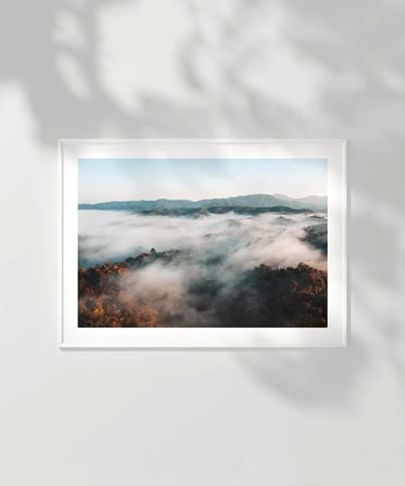 Çerçevesiz Poster Sislerin Ötesinde