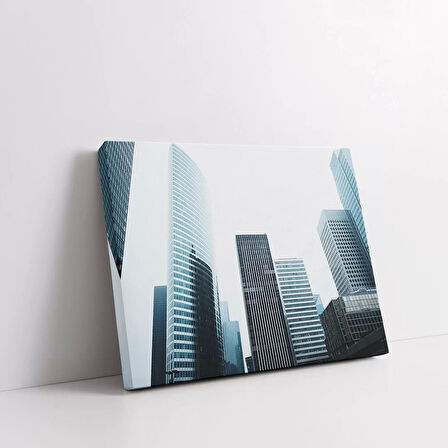 Gökdelenler Arasında Kanvas Tablo