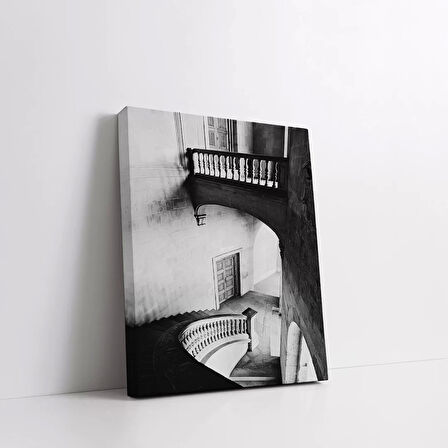 Merdivenlerin Ötesi Kanvas Tablo