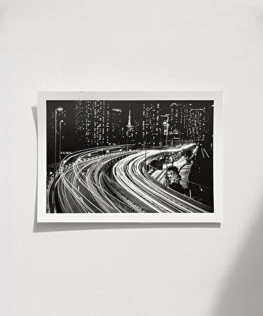 Çerçevesiz Poster Geceye Akan Yollar