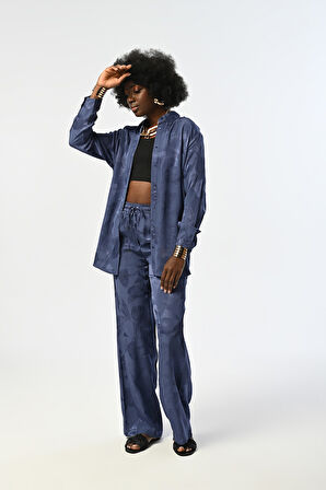 Kadın İndigo Renk Çiçek Ve Yaprak Desenli Oversize Tesettür Gömlek