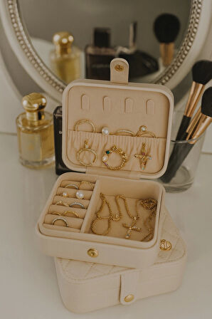 Deri Mini Baklava Desenli Seyahat Takı Bijuteri Mücevher Kutusu Organizer Düzenleyici 11,5cm Krem İthal Ürün