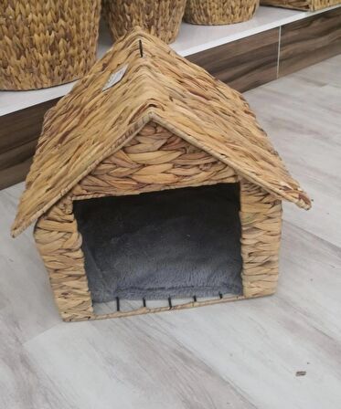 Dekoratif Çatılı Hasır Kedi Köpek Yatagı Sepet 50x44x40cm