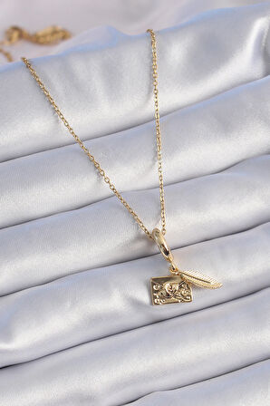 316L Çelik Gold Renk Kalp Detay Mektup Figür Charm Model Kadın Kolye - TJ-BKO9314