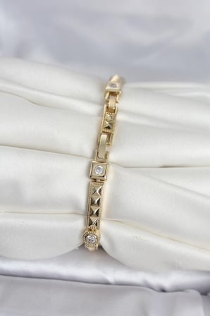 Xuping Punta Model Gold Renk Kadın Bileklik - TJ-BB8417