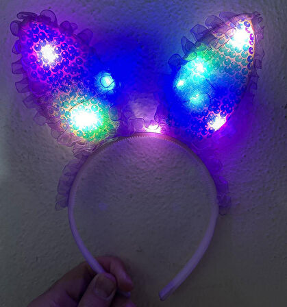 Kenarları Dantelli Fuşya Pullu Payetli Led Işıklı Tavşan Kulak Taç 23x19 cm