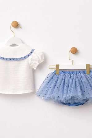 Kız Bebek Lale Nakışlı Müslin Bluz ve Puantiyeli Tütülü Etek Takımı