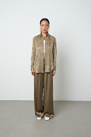 Kadın Haki Renk Desenli Altın Düğmeli Gömlek