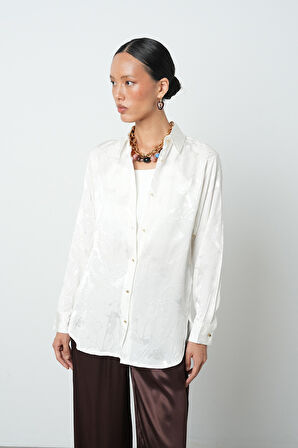 Kadın Desenli Ekru Renk Düğme Detaylı Gömlek