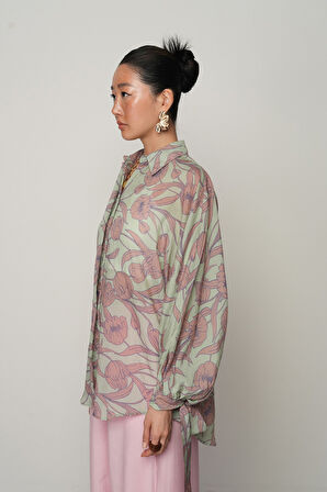 KADIN KOLLARI BAĞLAMALI MİNT RENK ÇİÇEK DESENLİ OVERSİZE GÖMLEK