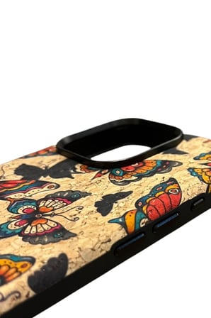 iPhone 16 Pro Max Doğal Mantar Dokulu Magsafe Kılıf Vintage Kelebek