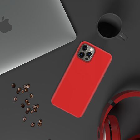 Apple iPhone 15 Pro 6.1'' İnce Mat Silikon Kılıf Kırmızı