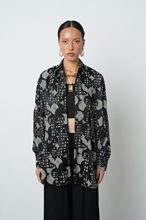 Kadın Siyah Renk Karışık Desenli Oversize Kesim Tesettür Gömlek