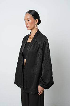 Kadın Siyah Leopar Desenli Oversize Kesim Tesettür Kimono