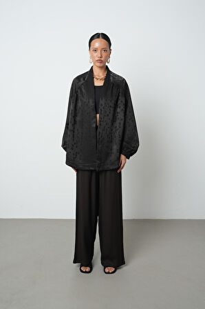 Kadın Siyah Leopar Desenli Oversize Kesim Tesettür Kimono