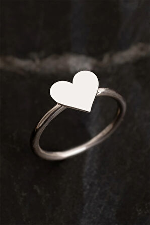 Kadın Gümüş Yüzük - El Işçiliği Kalp Motifli Ince Kadın Yüzük