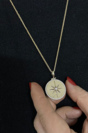 Kalemli Madalyon Altın Yıldız Kolye