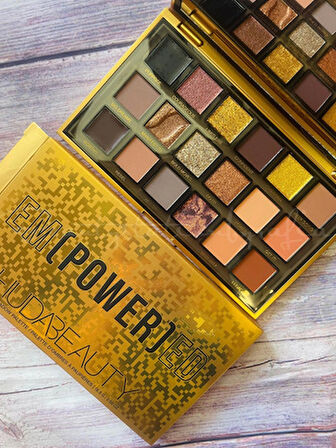 HUDA BEAUTY EM POWER ED GÖZ FAR PALETİ