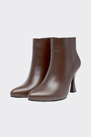 Kalem Topuklu Hakiki Deri Klasik Kadın Bot