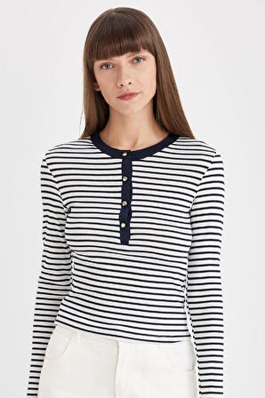 DeFacto Slim Fit Dar Kesim Bisiklet Yaka Çizgili Fitilli Kaşkorse Düğmeli Uzun Kollu Tişört D4271AX24AUNV245