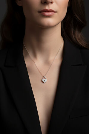 Kalp ve Anahtar Tasarım 925 Ayar Gümüş Kadın Kolye