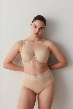 My Form Ten Rengi Toparlayıcı Dantel Detaylı Balenli Dolgusuz Sütyen