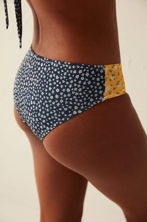 Çok Renkli Bonita Çiçek Desenli Hipster Bikini Altı