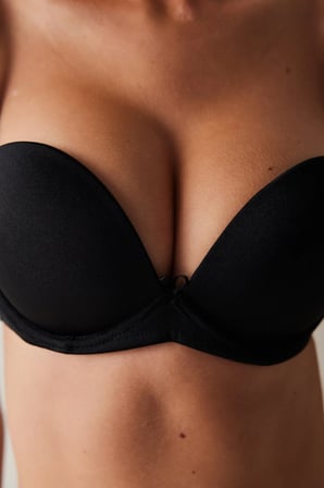Siyah Dekoltemiz Wow Straplez Push Up Dolgulu Balenli Sütyen
