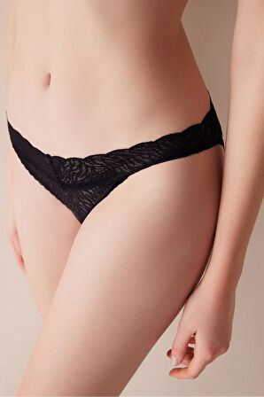 Lacy Elegance Dantel Siyah Slip Külot