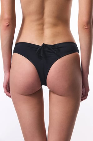Siyah Düşük Bel Cheeky Bikini Altı