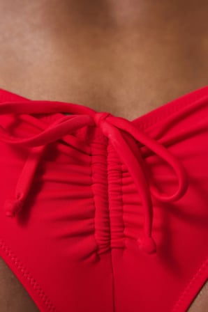 Kırmızı Cheeky Bikini Altı