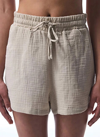 Penti Lastikli Bel Normal Bej Kadın Şort PL9F87MY25IY