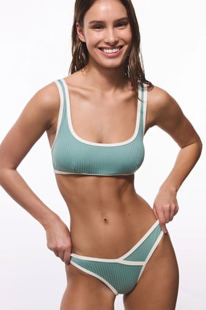 Açık Yeşil Ivy V Kesim Slip Bikini Altı