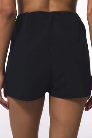 Siyah Skirt Deniz Şortu