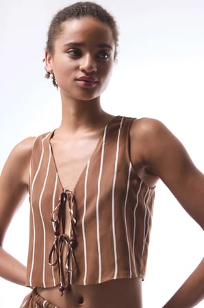 Marea Çizgili Bağlama Detaylı V Yaka Crop Top Üst