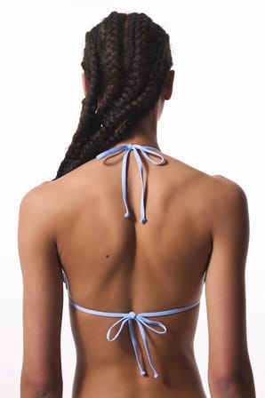 Amaya Çizgili Üçgen Bikini Üstü