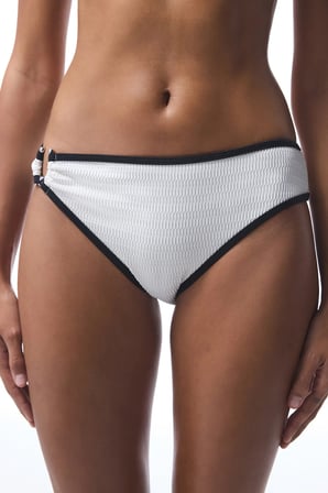 Beyaz Nicole Tokalı Bikini Altı