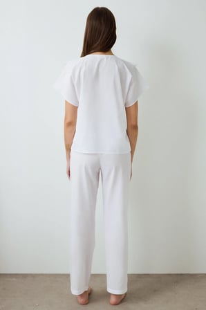Optik Beyaz Alia Dantelli V Yaka Pamuklu Kısa Kollu Pijama Takımı