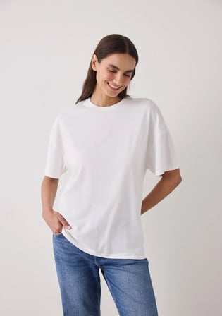 Kırık Beyaz Bisiklet Yaka Basic Oversize Tişört