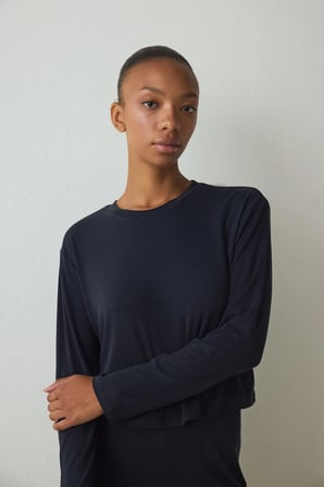 Siyah Bisiklet Yaka Uzun Kollu Fitilli Modal Bol Kesim Crop Üst