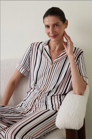Penti Aging Collagen Çizgili Gömlek Yaka Kısa Kollu Pijama Takımı