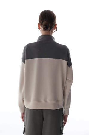 Haki İpeksi Dokunuş Silky Feel Fermuar Yaka Kanguru Cepli Uzun Kollu Sweatshirt