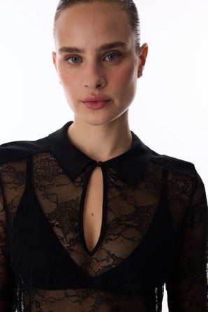 Siyah Lace Tişört