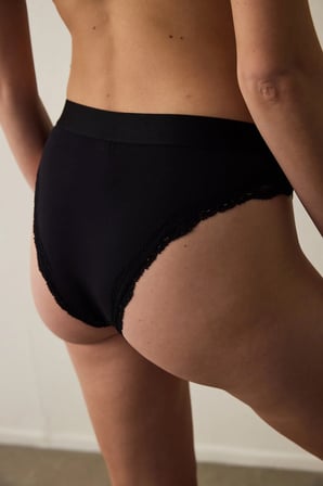 Siyah Kromi Slip Külot